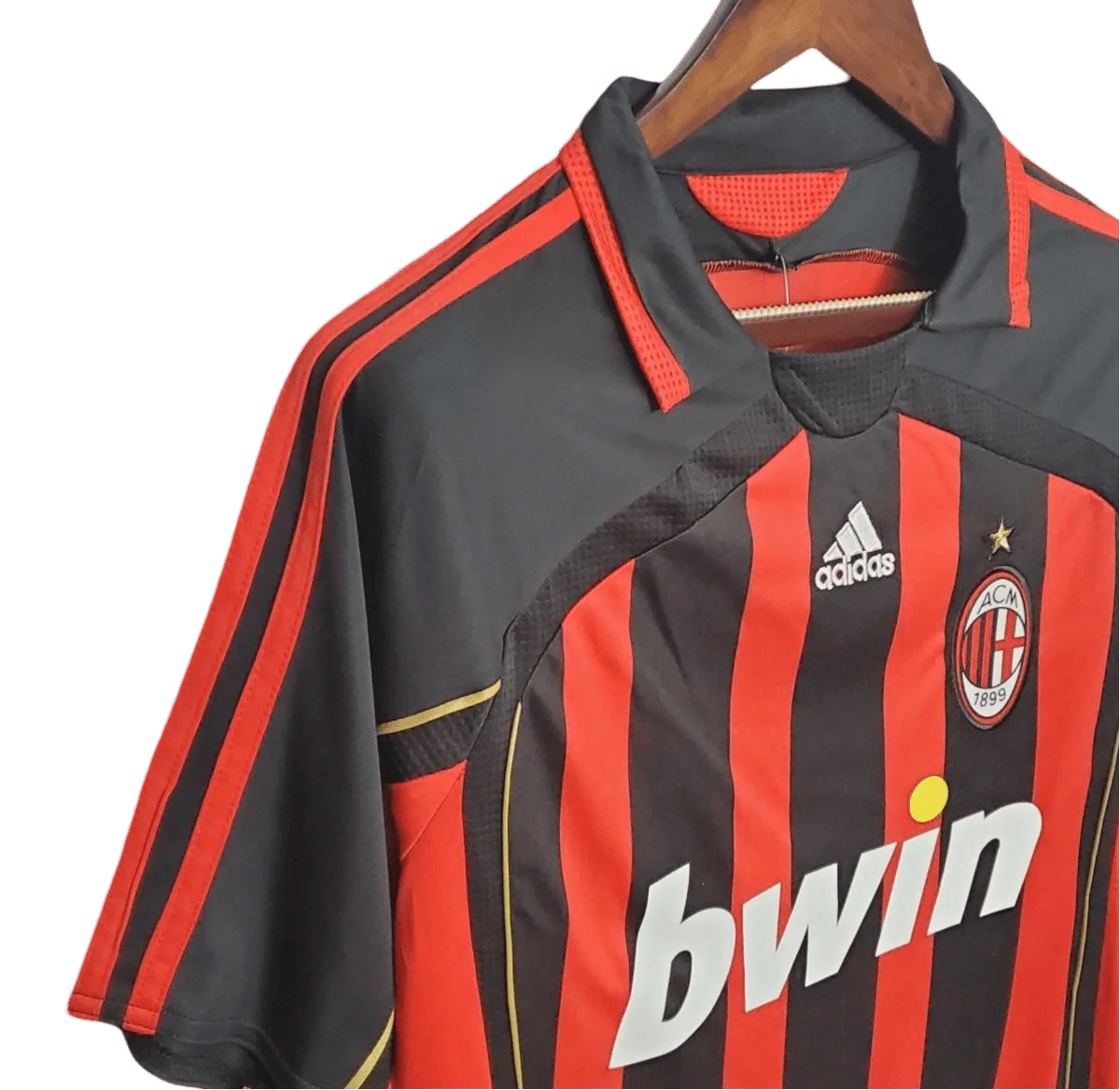 https://cdn.shopify.com/s/files/1/0826/7228/8075/files/20062007-ac-milan-bwin-home-retro-kit-govintagejersey-270185.webp?v=1741198901