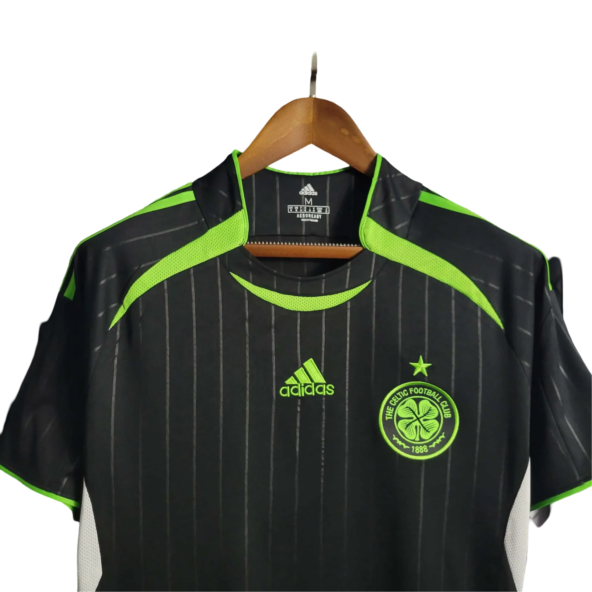 https://cdn.shopify.com/s/files/1/0826/7228/8075/files/20062007-glasgow-celtic-training-retro-kit-classickits433-699140.webp?v=1741198306