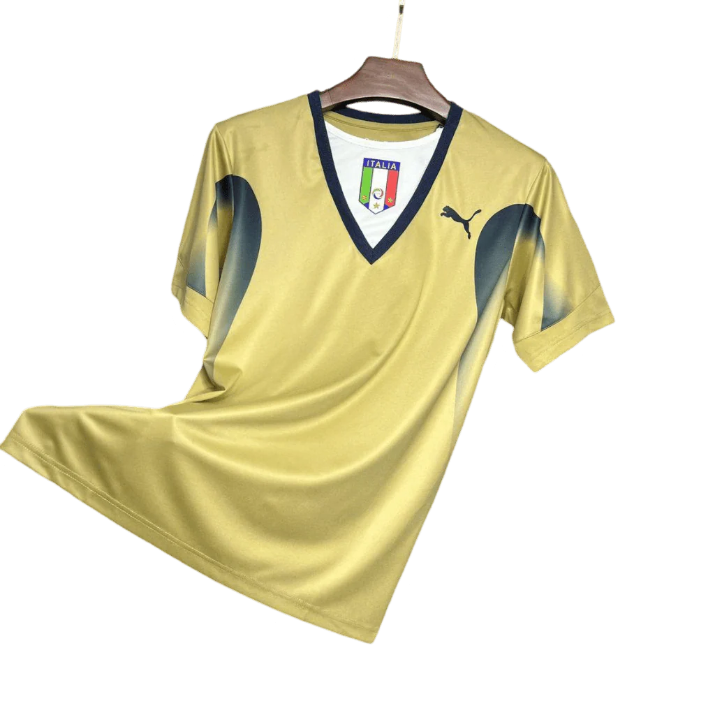 https://cdn.shopify.com/s/files/1/0826/7228/8075/files/20062007-italy-buffon-golden-retro-kit-classickits433-280548.webp?v=1741198824