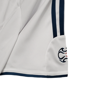 https://cdn.shopify.com/s/files/1/0826/7228/8075/files/20062007-liverpooi-carlsberg-away-retro-kit-classickits433-308864.webp?v=1741198017