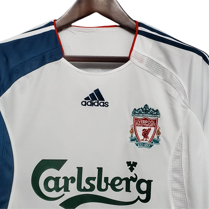 https://cdn.shopify.com/s/files/1/0826/7228/8075/files/20062007-liverpooi-carlsberg-away-retro-kit-classickits433-970787.webp?v=1741198019