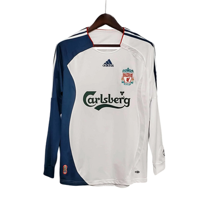 https://cdn.shopify.com/s/files/1/0826/7228/8075/files/20062007-liverpooi-carlsberg-away-retro-kit-long-sleeve-classickits433-652354.webp?v=1741197835
