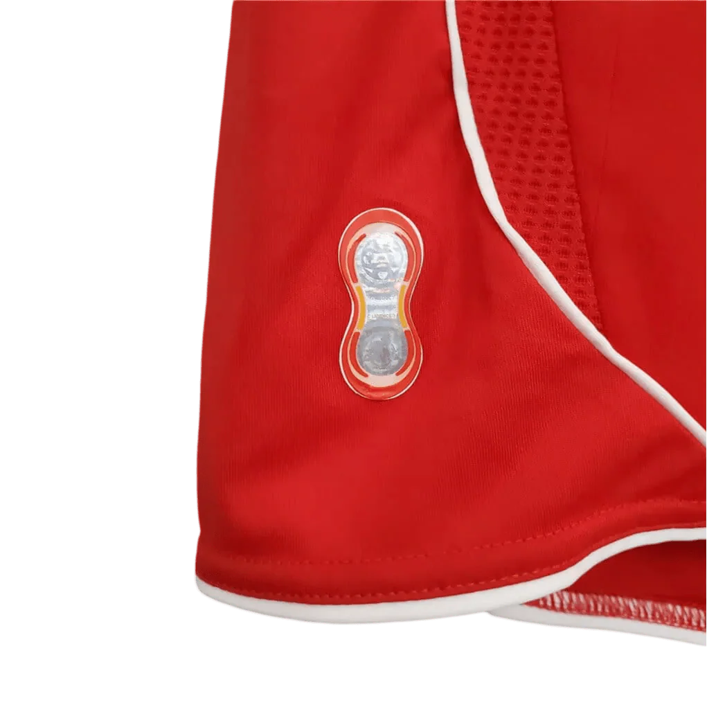 https://cdn.shopify.com/s/files/1/0826/7228/8075/files/20062007-liverpooi-carlsberg-home-retro-kit-classickits433-144289.webp?v=1741197871
