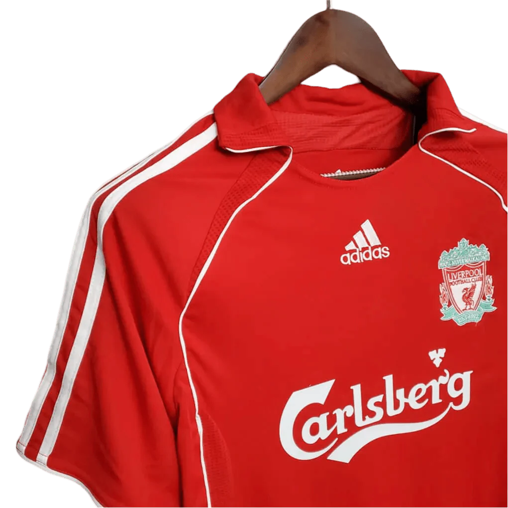 https://cdn.shopify.com/s/files/1/0826/7228/8075/files/20062007-liverpooi-carlsberg-home-retro-kit-classickits433-443241.webp?v=1741197871