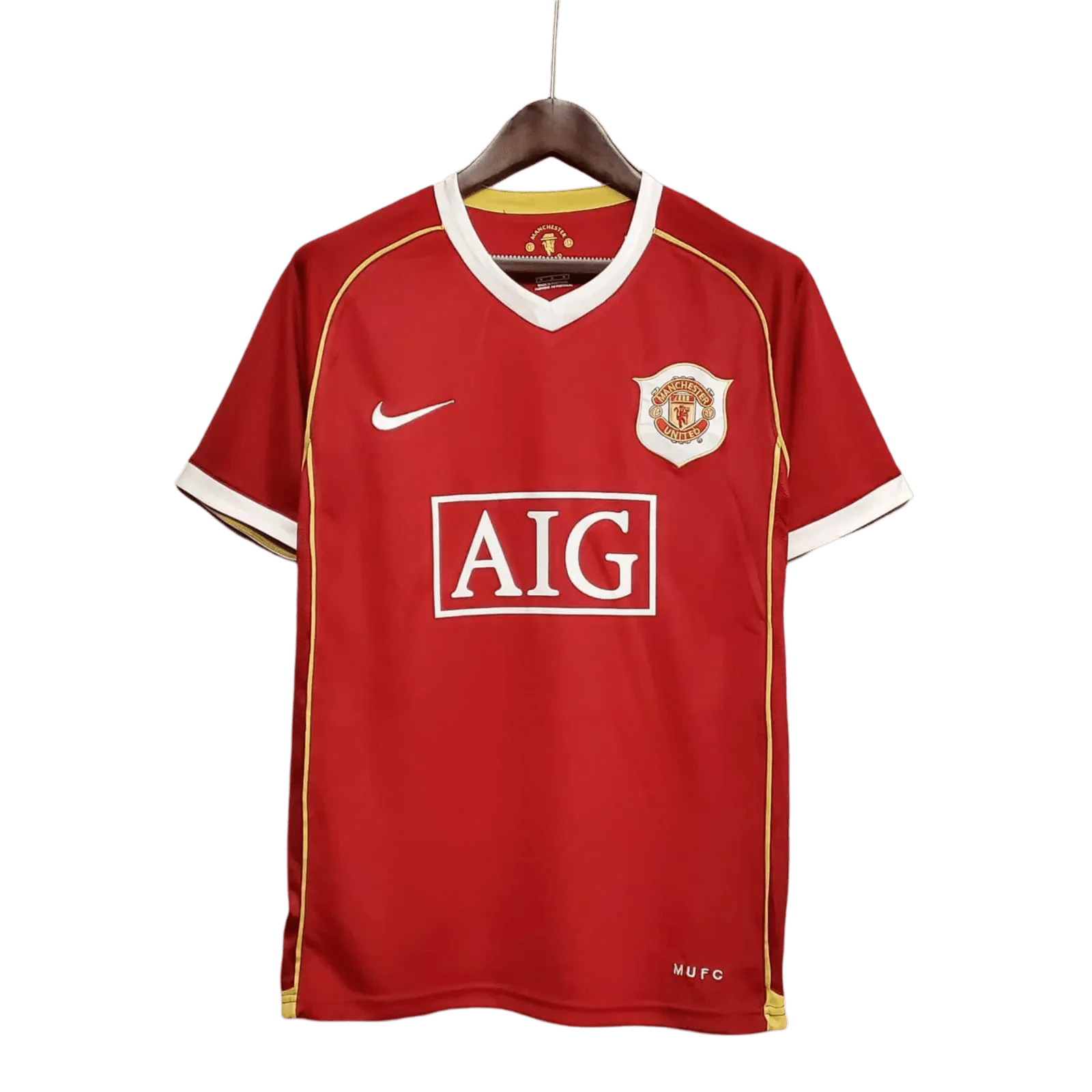 https://cdn.shopify.com/s/files/1/0826/7228/8075/files/20062007-manchester-united-aig-home-retro-kit-short-sleeves-classickits433-776540.webp?v=1741197750