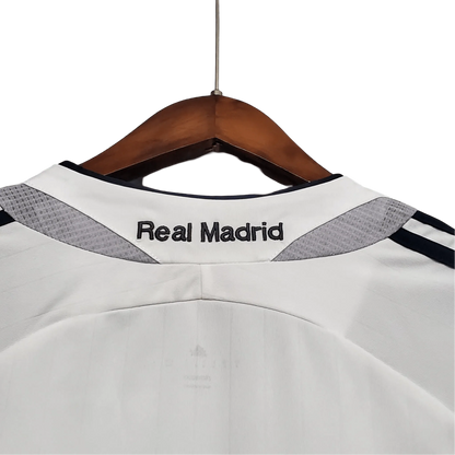 https://cdn.shopify.com/s/files/1/0826/7228/8075/files/20062007-real-madrid-benq-siemens-home-retro-kit-569544.webp?v=1741197460