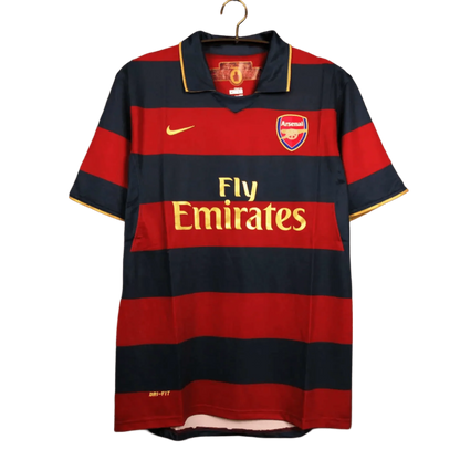 https://cdn.shopify.com/s/files/1/0826/7228/8075/files/20072008-arsenal-fly-emirates-third-retro-kit-classickits433-372958.webp?v=1741198356