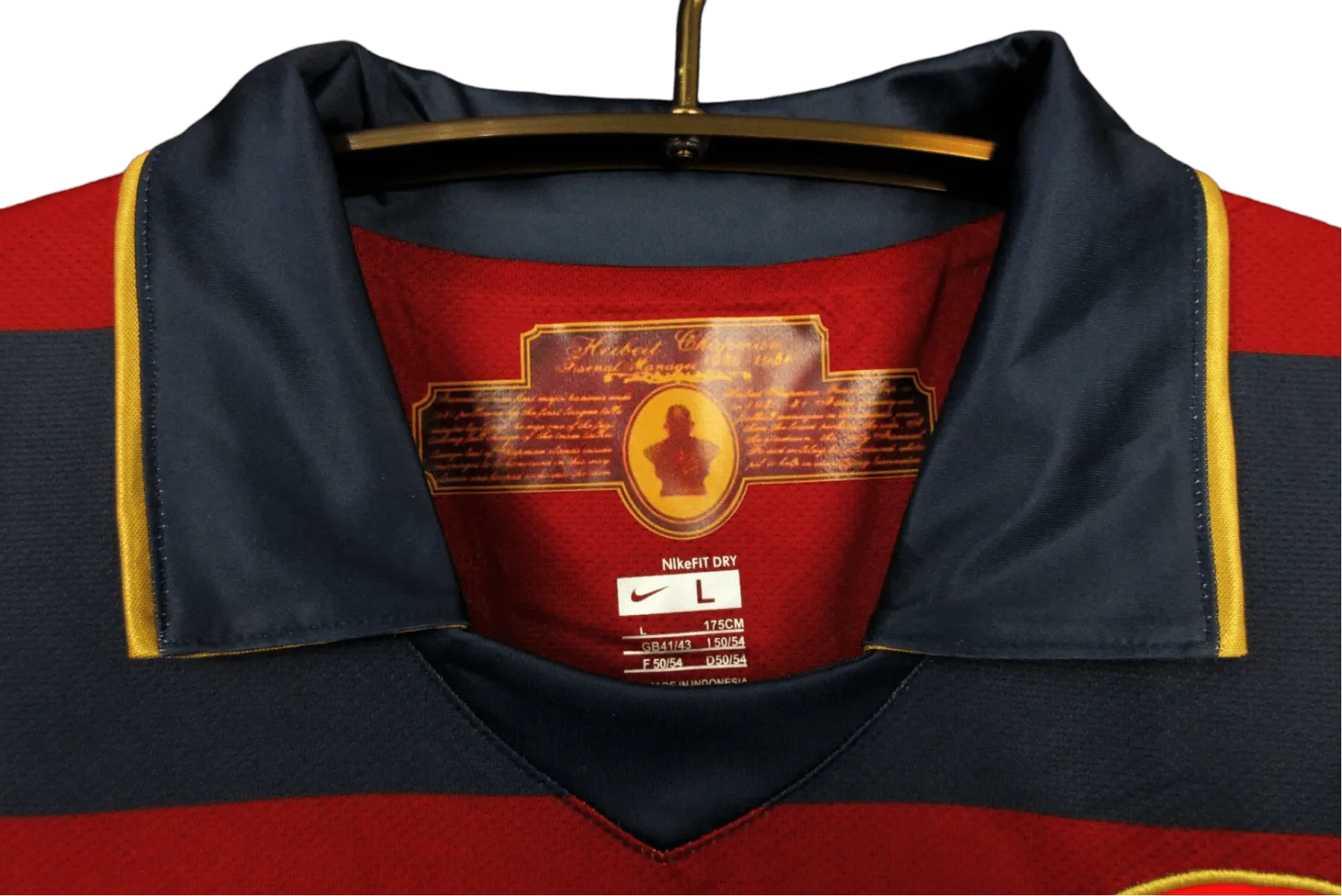 https://cdn.shopify.com/s/files/1/0826/7228/8075/files/20072008-arsenal-fly-emirates-third-retro-kit-classickits433-700531.webp?v=1741198358