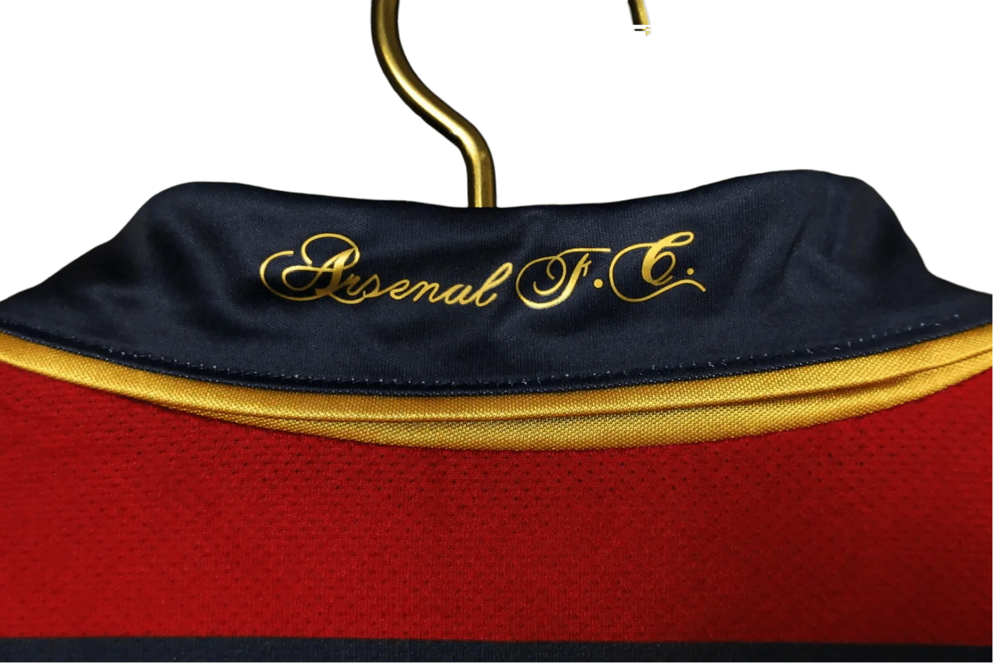 https://cdn.shopify.com/s/files/1/0826/7228/8075/files/20072008-arsenal-fly-emirates-third-retro-kit-classickits433-897078.webp?v=1741198356