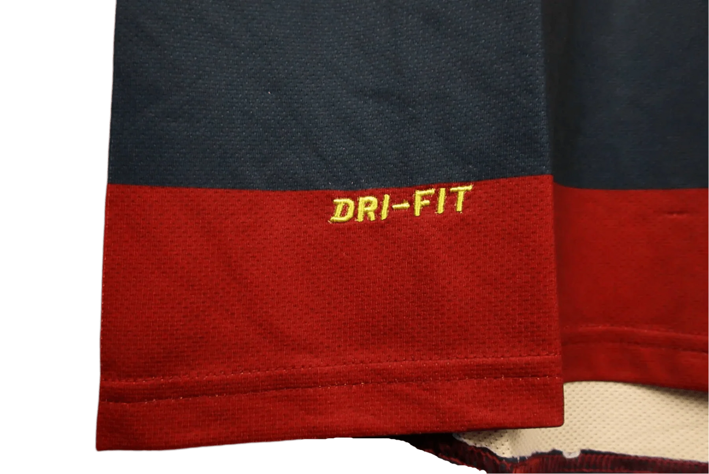 https://cdn.shopify.com/s/files/1/0826/7228/8075/files/20072008-arsenal-fly-emirates-third-retro-kit-classickits433-962585.webp?v=1741198360