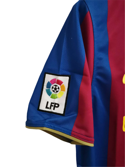 https://cdn.shopify.com/s/files/1/0826/7228/8075/files/20072008-fc-barcelona-unicef-home-retro-kit-short-sleeves-classickits433-272150.webp?v=1741197558