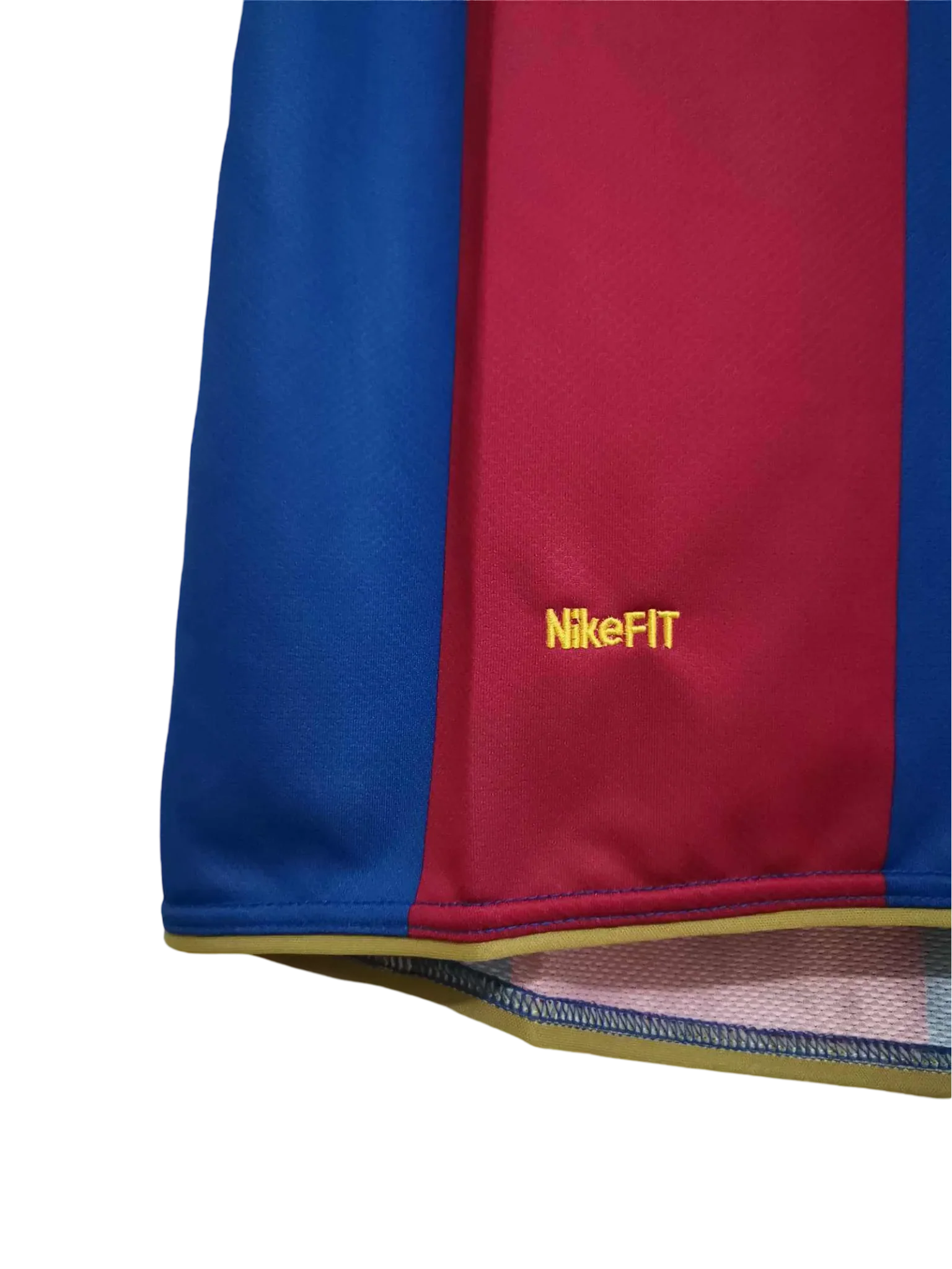 https://cdn.shopify.com/s/files/1/0826/7228/8075/files/20072008-fc-barcelona-unicef-home-retro-kit-short-sleeves-classickits433-364875.webp?v=1741197556