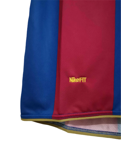 https://cdn.shopify.com/s/files/1/0826/7228/8075/files/20072008-fc-barcelona-unicef-home-retro-kit-short-sleeves-classickits433-364875.webp?v=1741197556