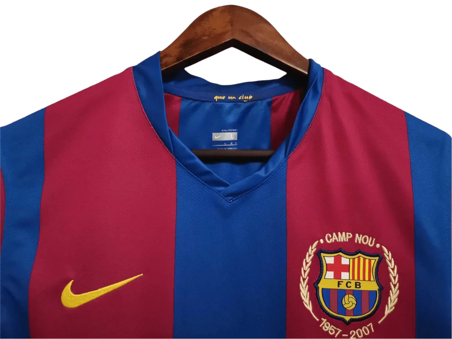 https://cdn.shopify.com/s/files/1/0826/7228/8075/files/20072008-fc-barcelona-unicef-home-retro-kit-short-sleeves-classickits433-418605.webp?v=1741197556