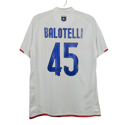 https://cdn.shopify.com/s/files/1/0826/7228/8075/files/20072008-inter-milan-pirelli-away-retro-kit-231518.webp?v=1741197481