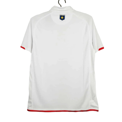 https://cdn.shopify.com/s/files/1/0826/7228/8075/files/20072008-inter-milan-pirelli-away-retro-kit-650193.webp?v=1741197480