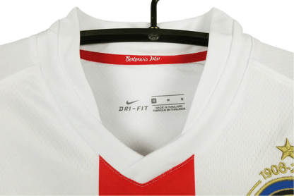 https://cdn.shopify.com/s/files/1/0826/7228/8075/files/20072008-inter-milan-pirelli-away-retro-kit-706911.webp?v=1741197479