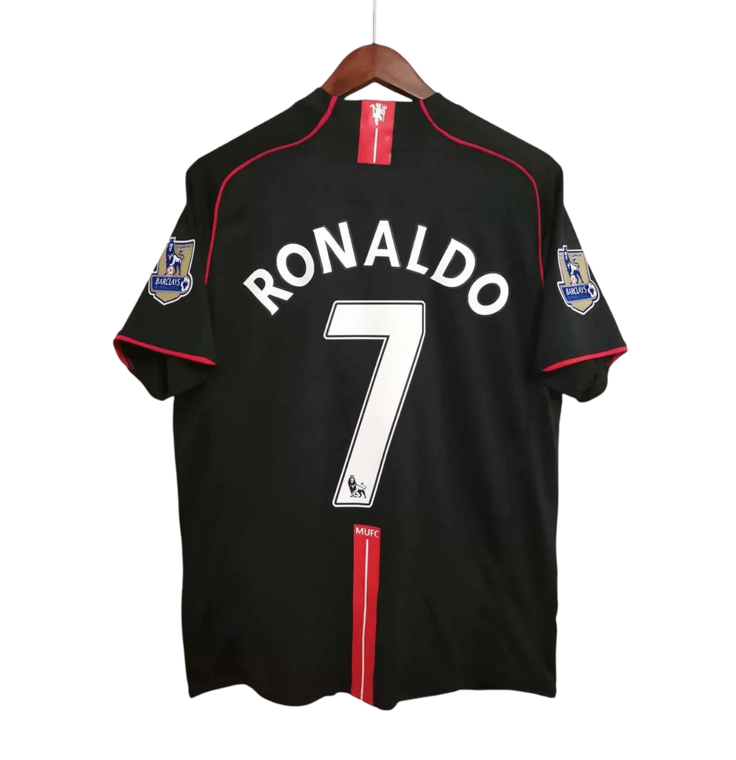 https://cdn.shopify.com/s/files/1/0826/7228/8075/files/20072008-manchester-united-aig-black-away-retro-kit-classickits433-119624.webp?v=1741197741