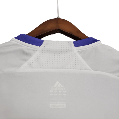 https://cdn.shopify.com/s/files/1/0826/7228/8075/files/20072008-real-madrid-bwin-home-retro-kit-413513.webp?v=1741197440