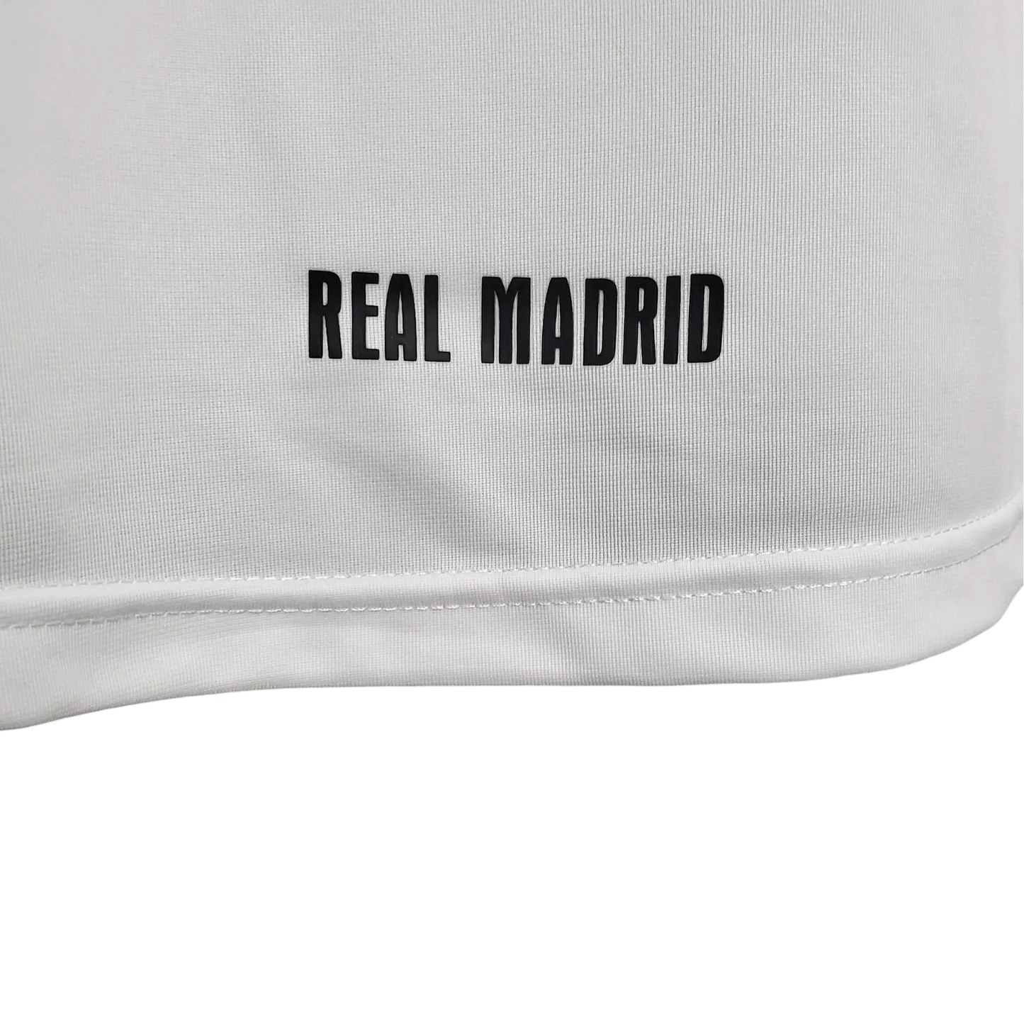 https://cdn.shopify.com/s/files/1/0826/7228/8075/files/20072008-real-madrid-bwin-home-retro-kit-419308.webp?v=1741197440