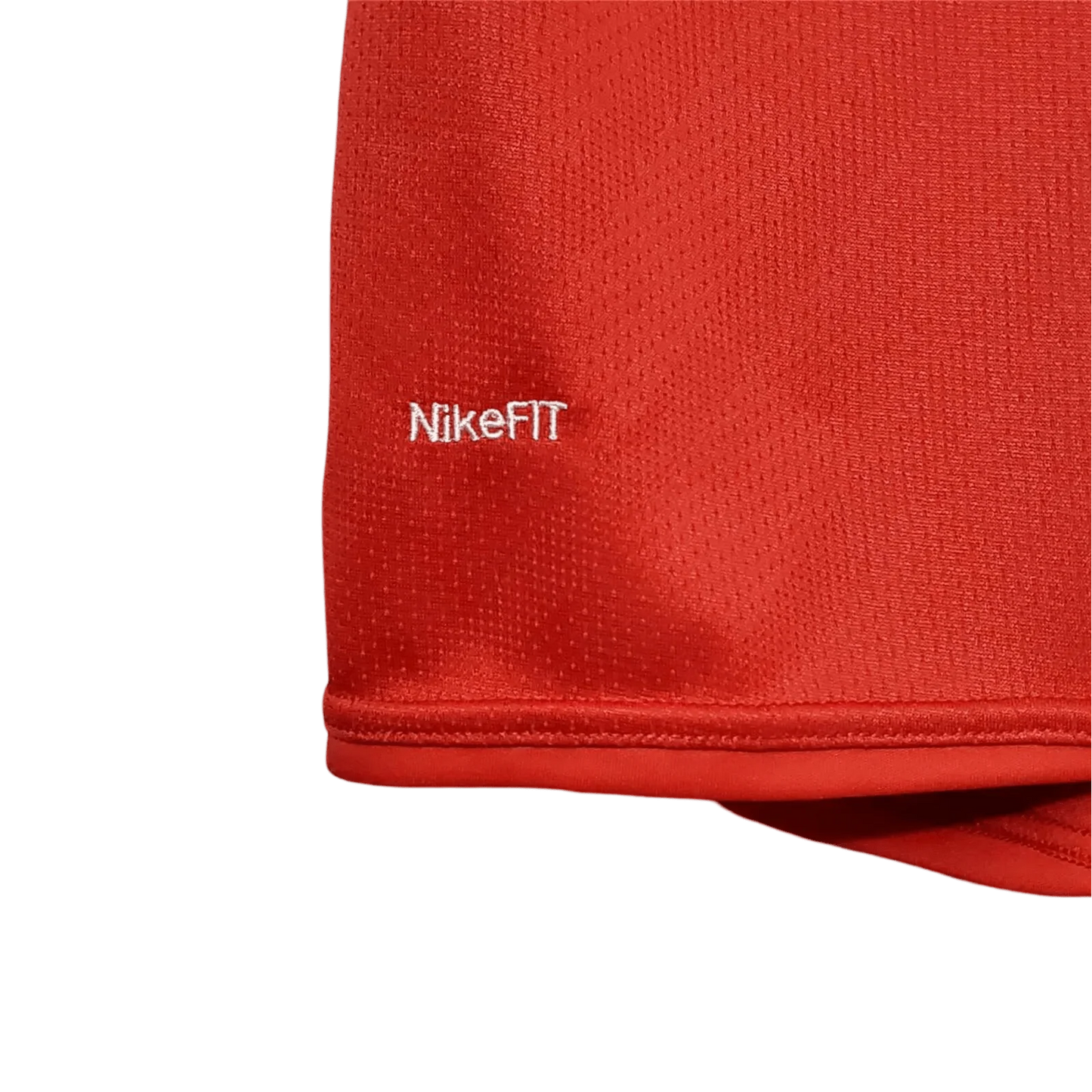 https://cdn.shopify.com/s/files/1/0826/7228/8075/files/20072009-manchester-united-aig-home-retro-kit-classickits433-317541.webp?v=1741197753