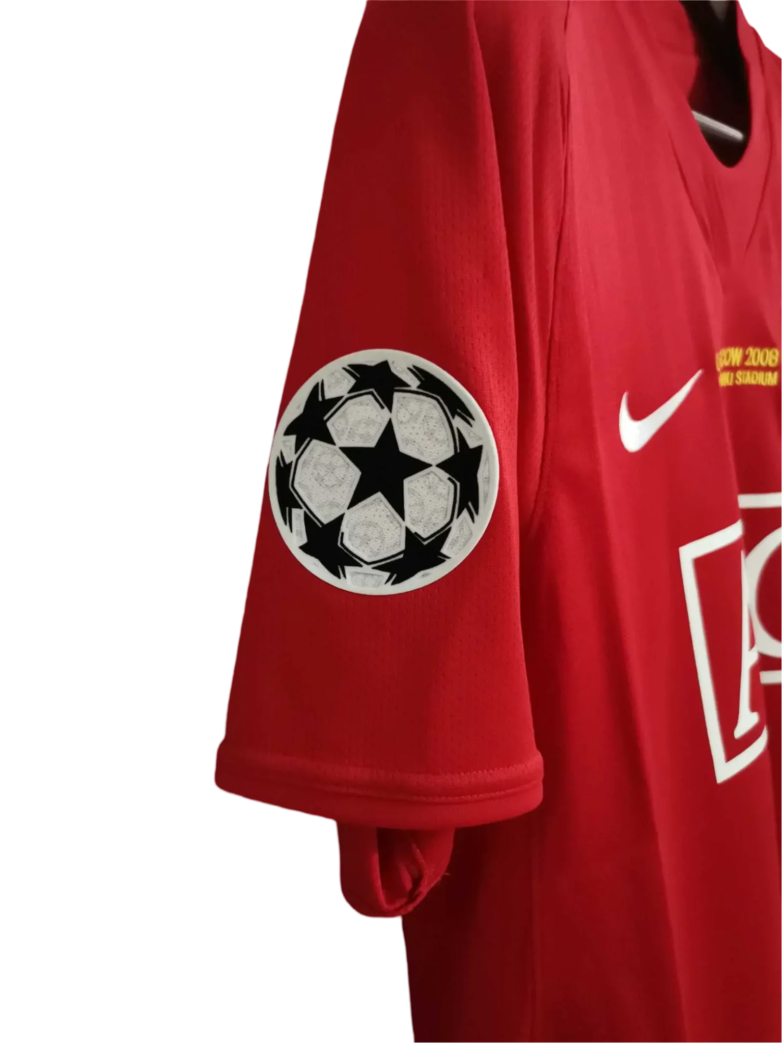 https://cdn.shopify.com/s/files/1/0826/7228/8075/files/20072009-manchester-united-aig-home-retro-kit-classickits433-766746.webp?v=1741197755