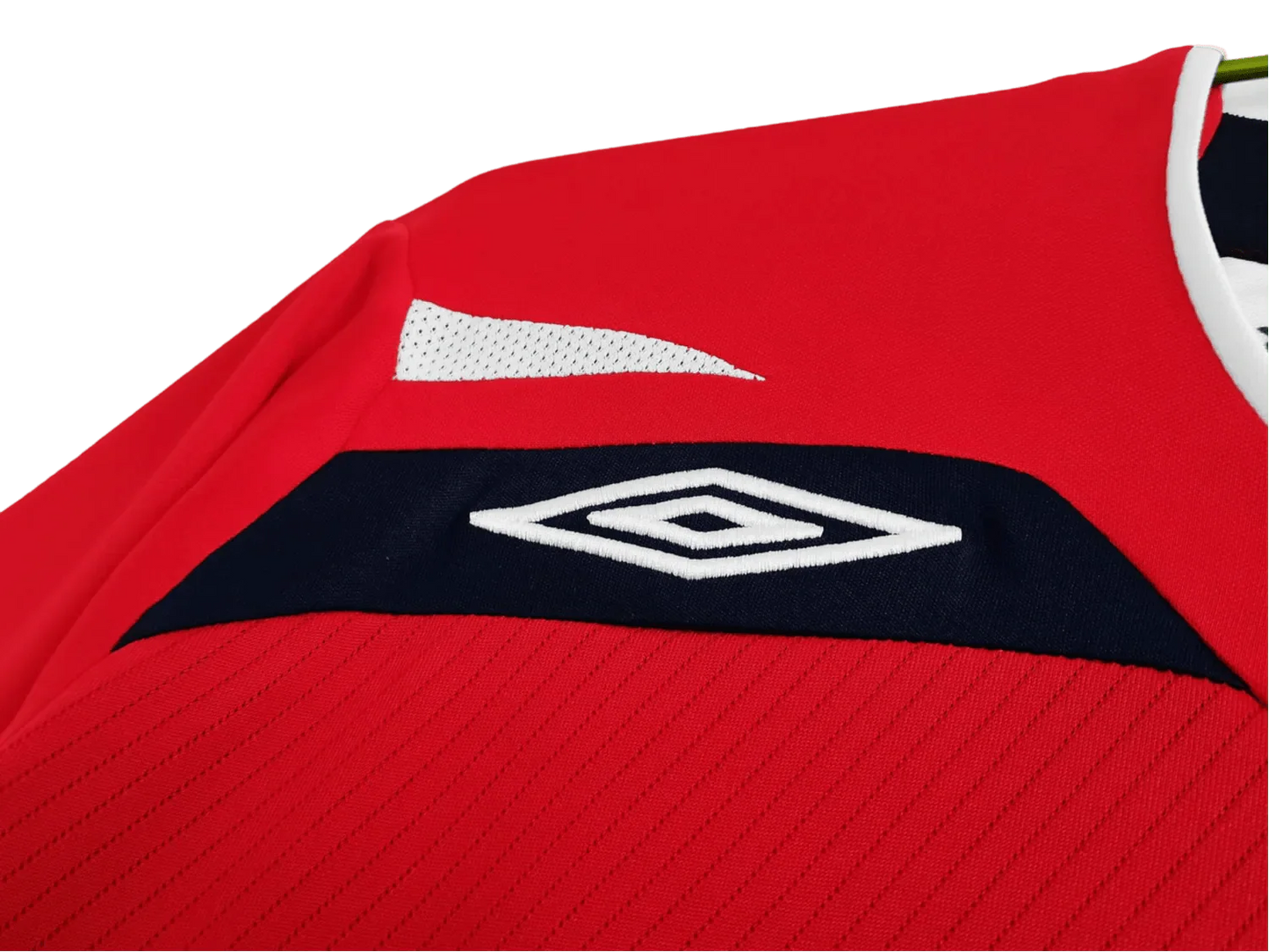 https://cdn.shopify.com/s/files/1/0826/7228/8075/files/2008-england-away-red-retro-kit-160904.webp?v=1741196953