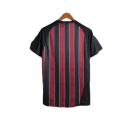 https://cdn.shopify.com/s/files/1/0826/7228/8075/files/20082009-manchester-city-thomas-cook-away-retro-kit-classickits433-497695.webp?v=1741198013