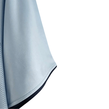https://cdn.shopify.com/s/files/1/0826/7228/8075/files/20082009-manchester-city-thomas-cook-home-retro-kit-classickits433-846502.webp?v=1741198271