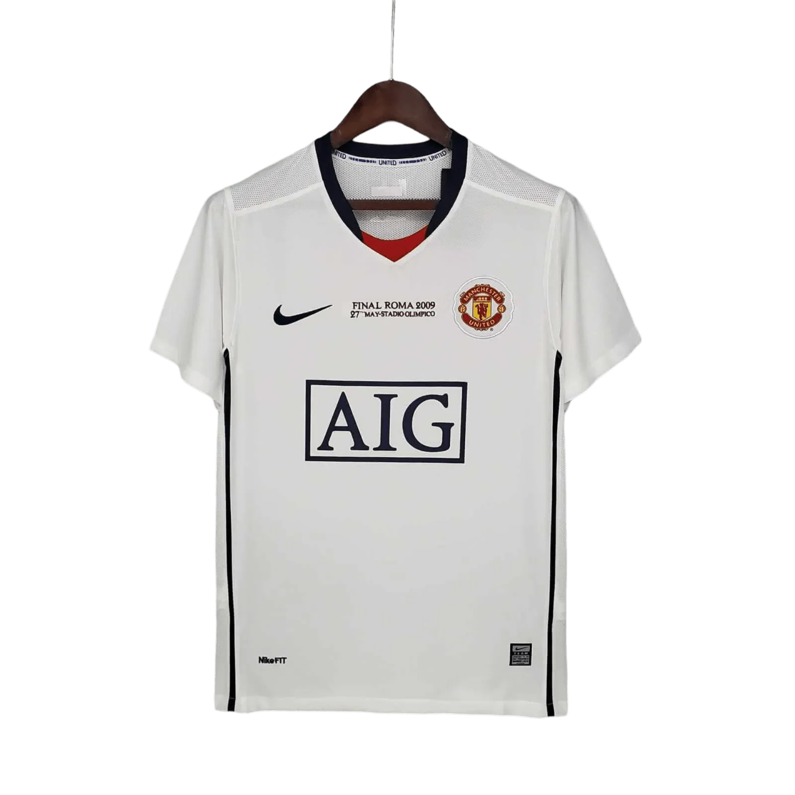 https://cdn.shopify.com/s/files/1/0826/7228/8075/files/20082009-manchester-united-aig-away-white-cl-retro-kit-classickits433-979057.webp?v=1741197749