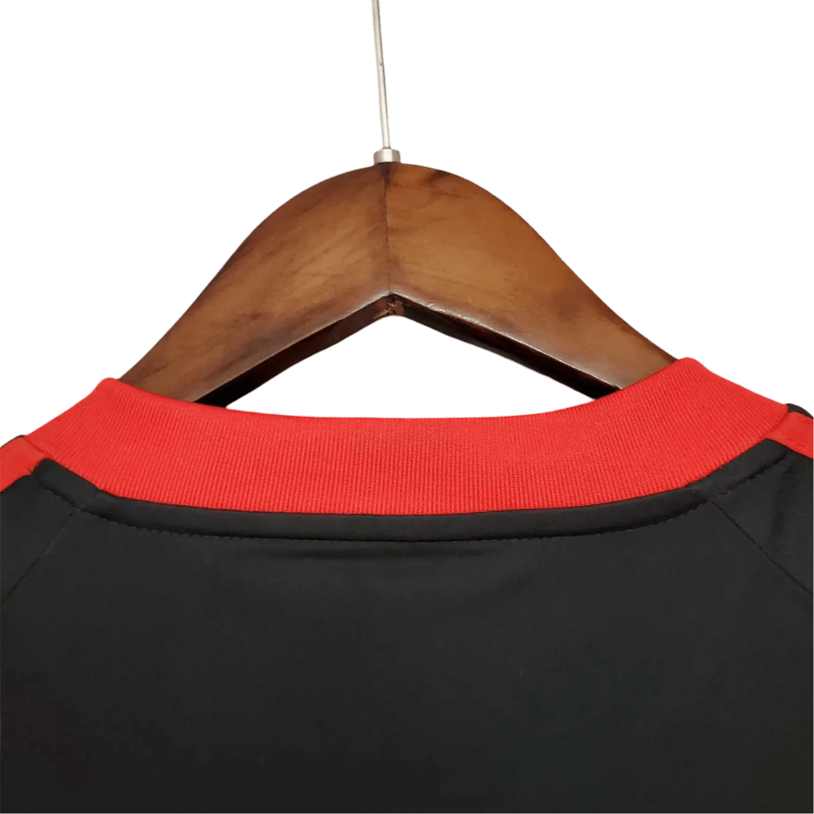 https://cdn.shopify.com/s/files/1/0826/7228/8075/files/20092010-benfica-meo-away-retro-jersey-724352.webp?v=1741198258