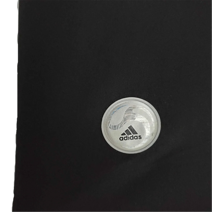 https://cdn.shopify.com/s/files/1/0826/7228/8075/files/20092010-benfica-meo-away-retro-jersey-744743.webp?v=1741198257