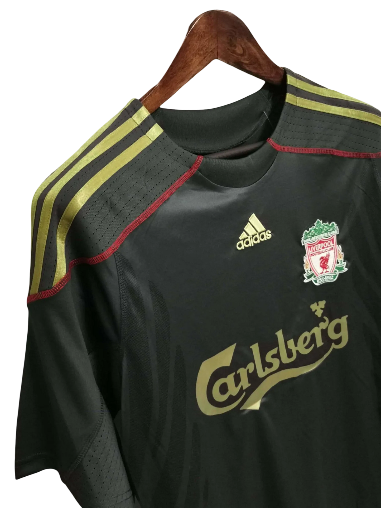 https://cdn.shopify.com/s/files/1/0826/7228/8075/files/20092010-liverpooi-carlsberg-away-gray-black-retro-kit-classickits433-633278.webp?v=1741197841