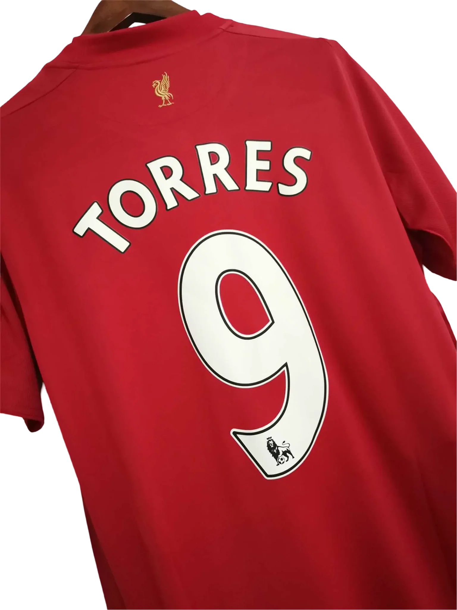 https://cdn.shopify.com/s/files/1/0826/7228/8075/files/20092010-liverpooi-carlsberg-home-red-retro-kit-classickits433-469078.webp?v=1741197858