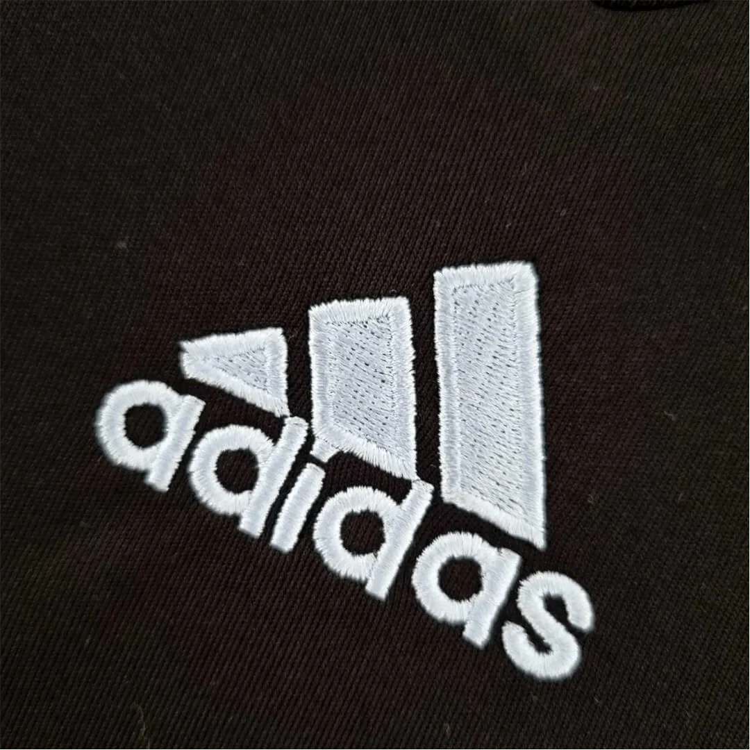 https://cdn.shopify.com/s/files/1/0826/7228/8075/files/20092010-real-madrid-bwin-away-retro-kit-160255.webp?v=1741197446