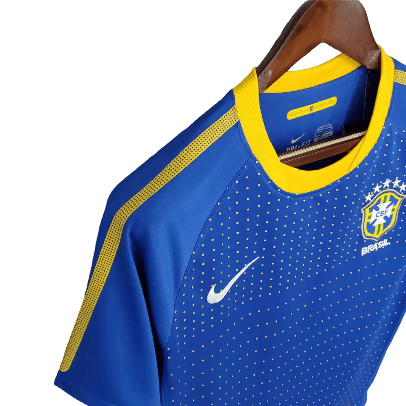 https://cdn.shopify.com/s/files/1/0826/7228/8075/files/2010-brazil-away-retro-kit-494468.webp?v=1741196959