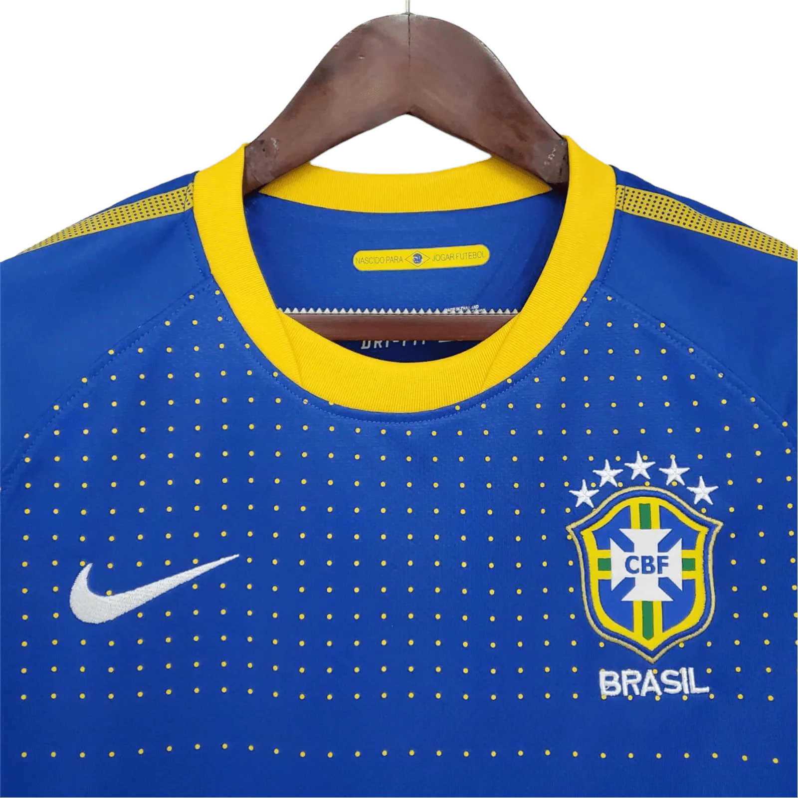 https://cdn.shopify.com/s/files/1/0826/7228/8075/files/2010-brazil-away-retro-kit-579257.webp?v=1741196961