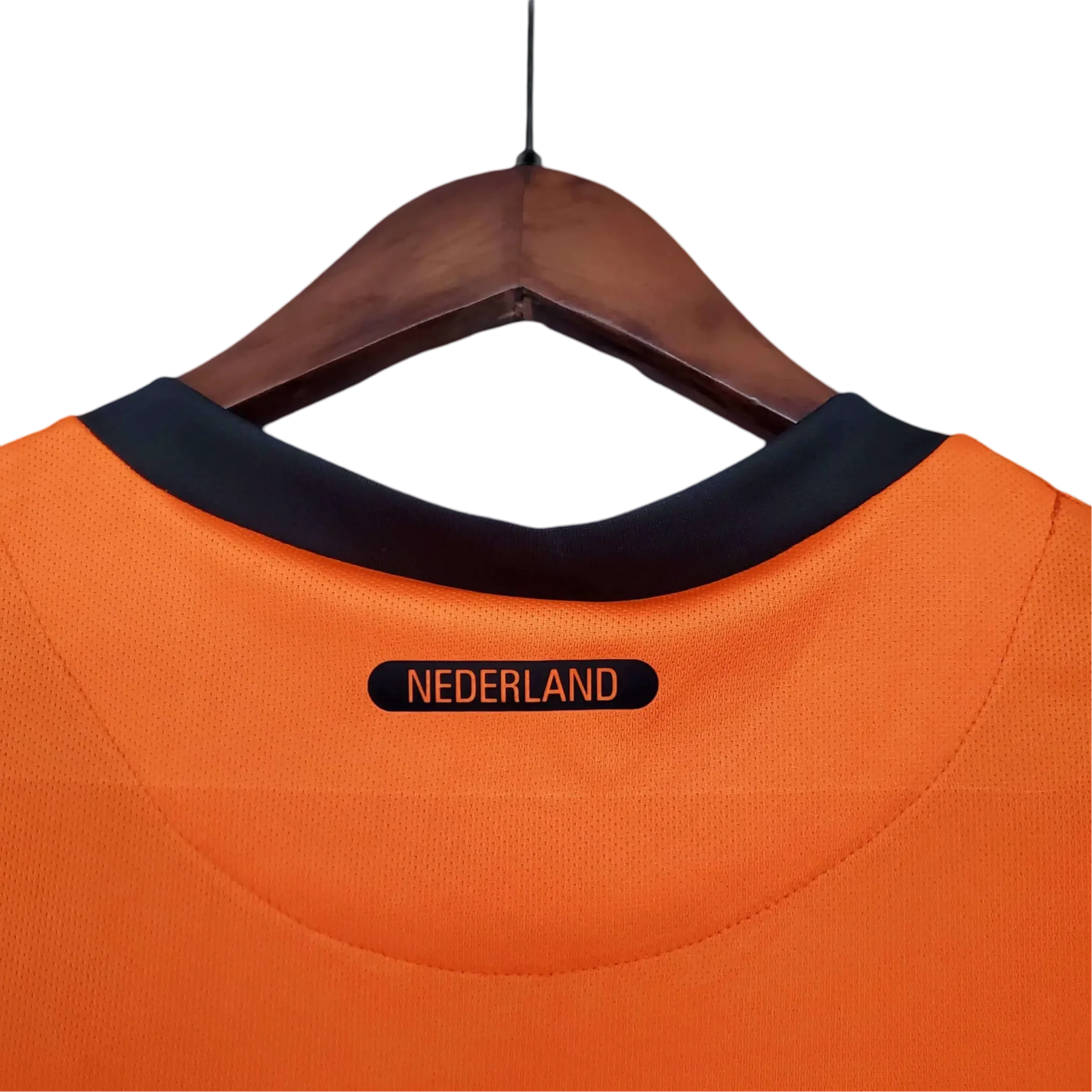 https://cdn.shopify.com/s/files/1/0826/7228/8075/files/2010-netherlands-world-cup-home-retro-kit-classickits433-427006.webp?v=1741198797