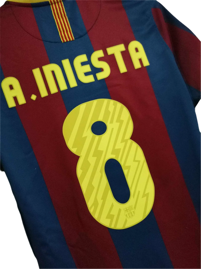 https://cdn.shopify.com/s/files/1/0826/7228/8075/files/20102011-fc-barcelona-unicef-home-retro-kit-classickits433-488282.webp?v=1741197555