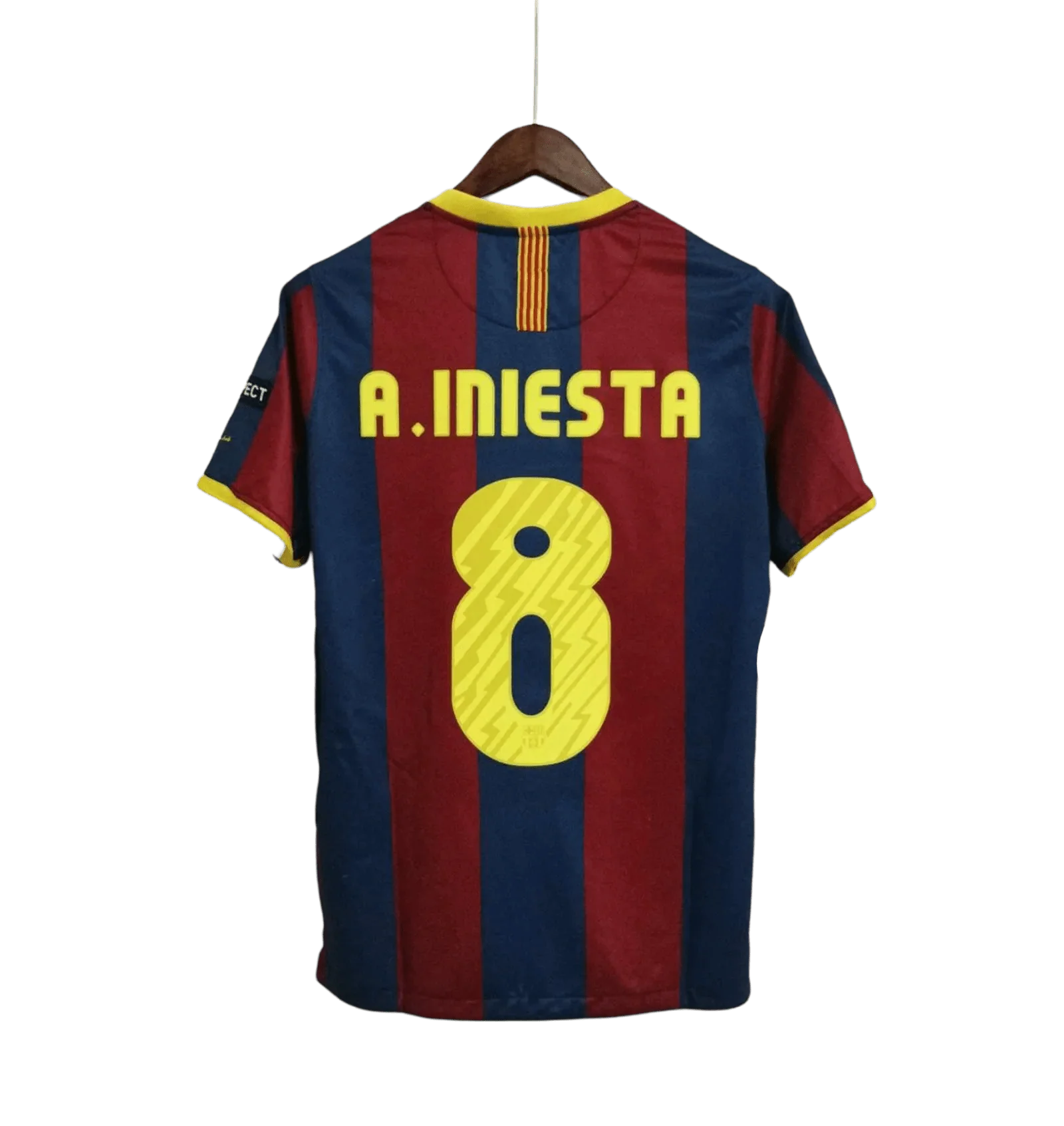 https://cdn.shopify.com/s/files/1/0826/7228/8075/files/20102011-fc-barcelona-unicef-home-retro-kit-classickits433-590988.webp?v=1741197555