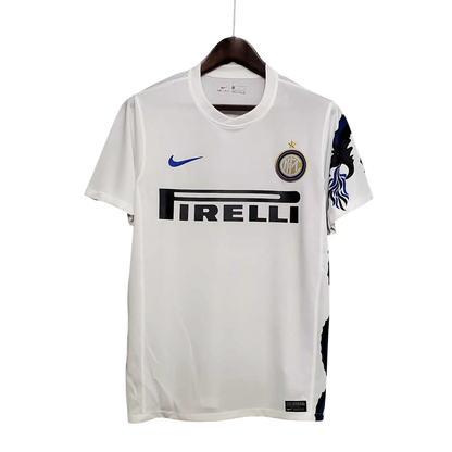 https://cdn.shopify.com/s/files/1/0826/7228/8075/files/20102011-inter-milan-pirelli-away-retro-kit-231940.webp?v=1741197552