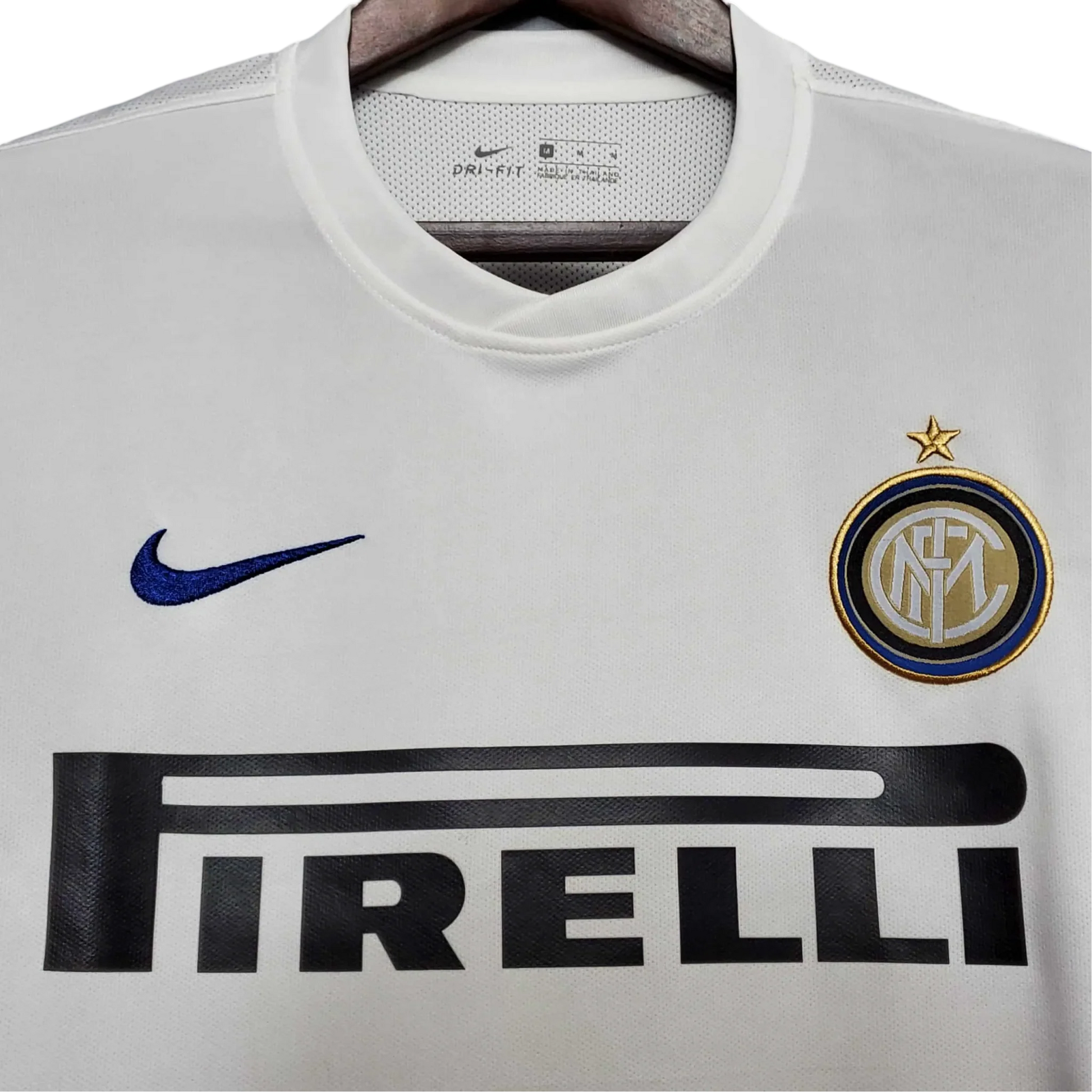 https://cdn.shopify.com/s/files/1/0826/7228/8075/files/20102011-inter-milan-pirelli-away-retro-kit-524922.webp?v=1741197555