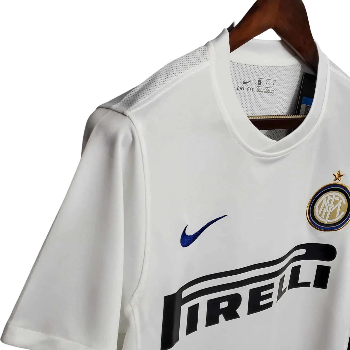 https://cdn.shopify.com/s/files/1/0826/7228/8075/files/20102011-inter-milan-pirelli-away-retro-kit-959753.webp?v=1741197555