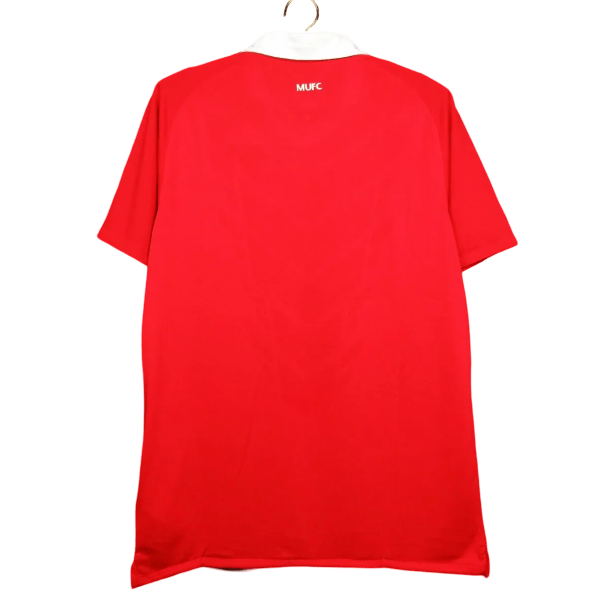 https://cdn.shopify.com/s/files/1/0826/7228/8075/files/20102011-manchester-united-aon-home-retro-kit-classickits433-137028.webp?v=1741197614