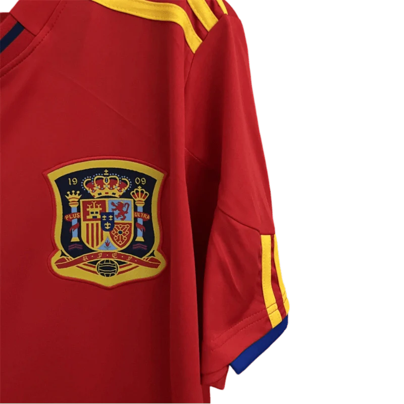 https://cdn.shopify.com/s/files/1/0826/7228/8075/files/20102011-spain-home-retro-kit-classickits433-464088.webp?v=1741198756