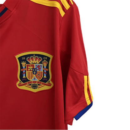 https://cdn.shopify.com/s/files/1/0826/7228/8075/files/20102011-spain-home-retro-kit-classickits433-464088.webp?v=1741198756