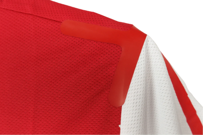 https://cdn.shopify.com/s/files/1/0826/7228/8075/files/20112012-arsenal-fly-emirates-home-retro-kit-classickits433-536886.webp?v=1741198348