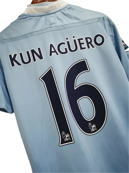 https://cdn.shopify.com/s/files/1/0826/7228/8075/files/20112012-manchester-city-etihad-airways-home-retro-kit-classickits43-322236.webp?v=1741198293