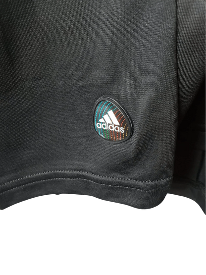 https://cdn.shopify.com/s/files/1/0826/7228/8075/files/20112012-real-madrid-bwin-away-retro-kit-long-sleeve-728649.webp?v=1741197459