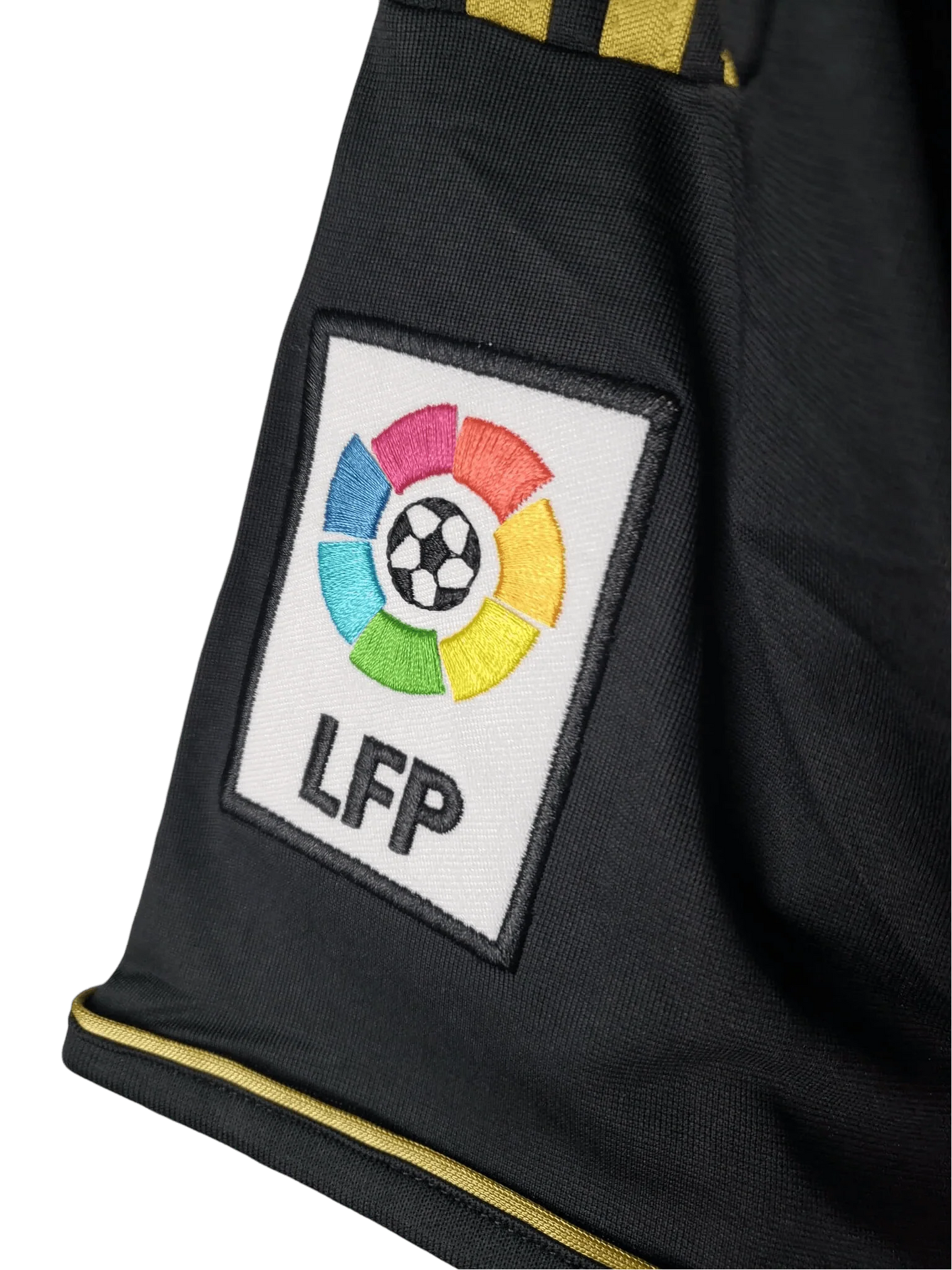 https://cdn.shopify.com/s/files/1/0826/7228/8075/files/20112012-real-madrid-bwin-away-retro-kit-short-sleeve-830997.webp?v=1741197468